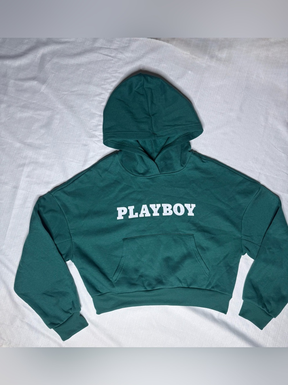 Playboy Women’s Cropped Pullover Hoodie Green Logo Sweatshirt Size M